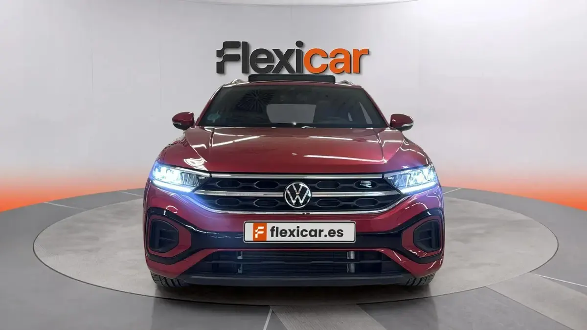 Usado VW T-Roc R-line 150 CV (110 kW) 2024 Granate SUV