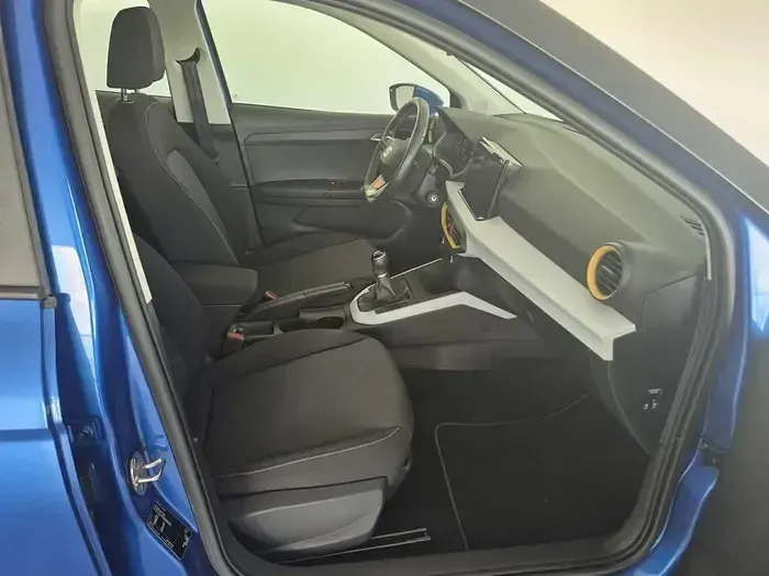 Usado Seat Arona Style 110 CV (80 kW) 2024 Azul SUV