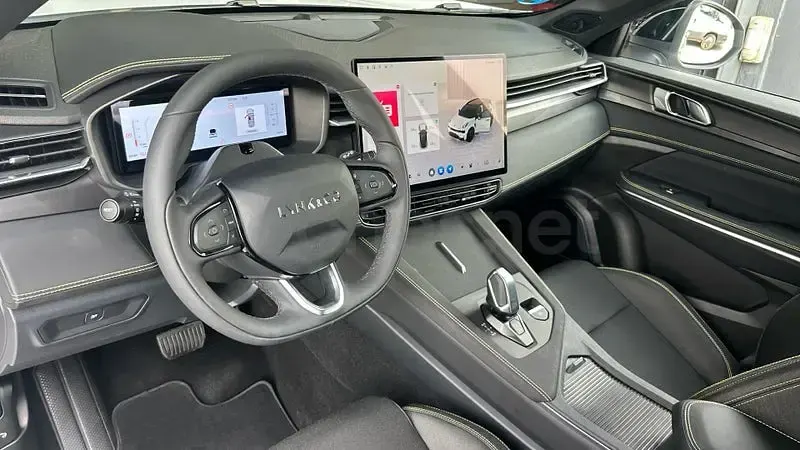 Usado Lynk & Co 01 276 CV (202 kW) 2026 Blanco SUV