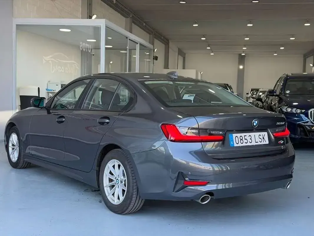 Usado BMW 320 Comfort Edition 189 CV (139 kW) 2022 Gris Berlina