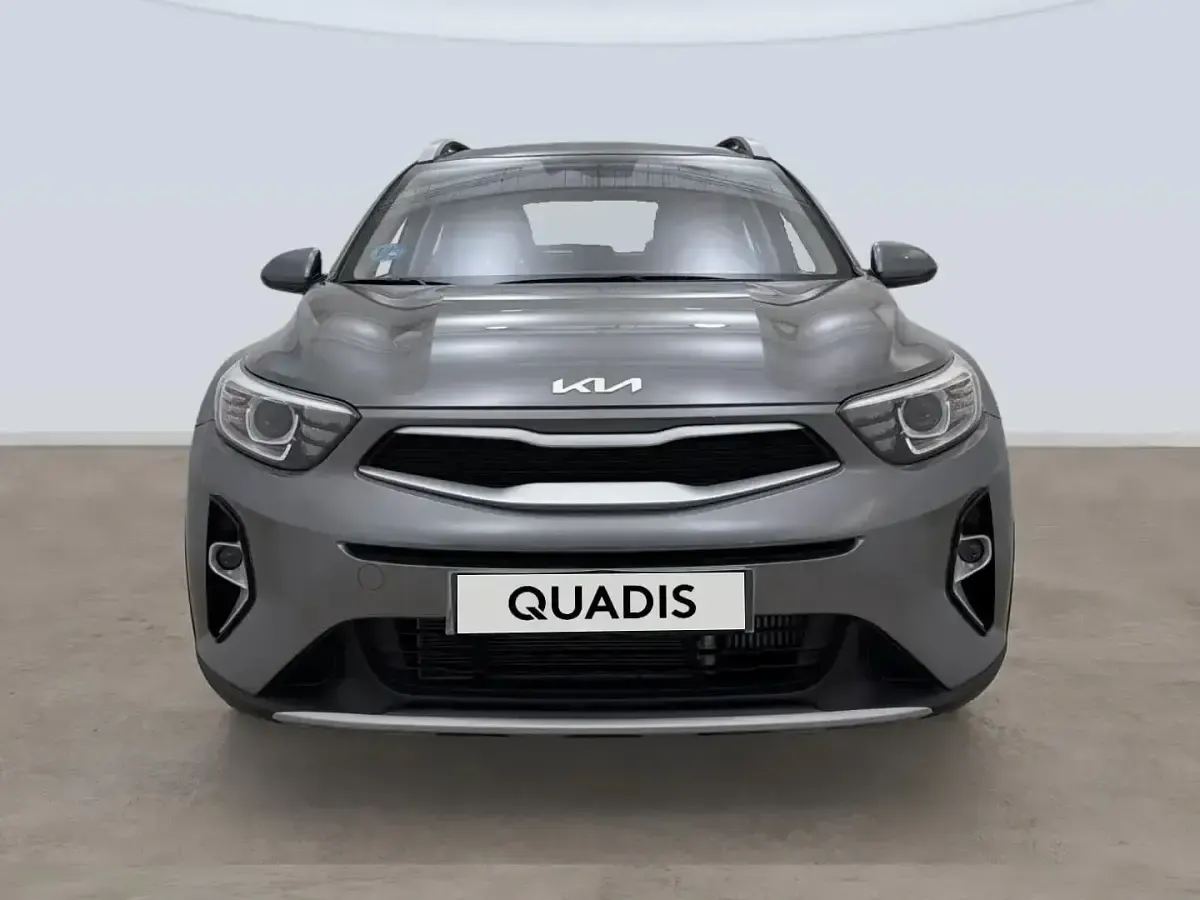 Usado Kia Stonic 100 CV (73 kW) 2025 Blanco SUV