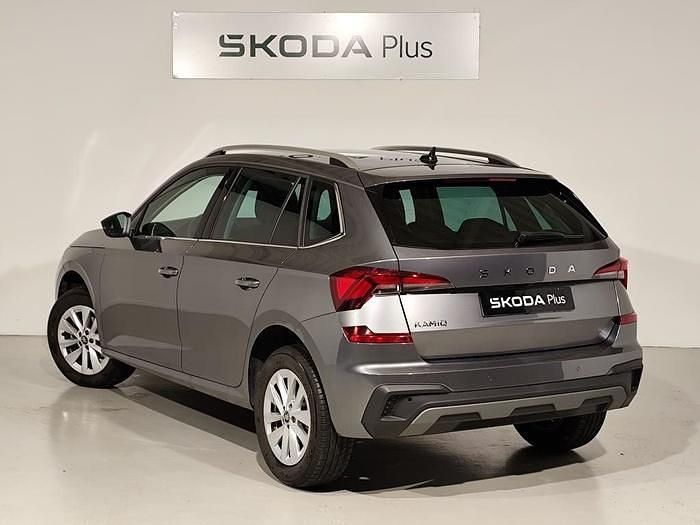 Gris Usado 2025 Skoda Kamiq Selection SUV | 21.500 € (Precio justo) - Imagen 1/4