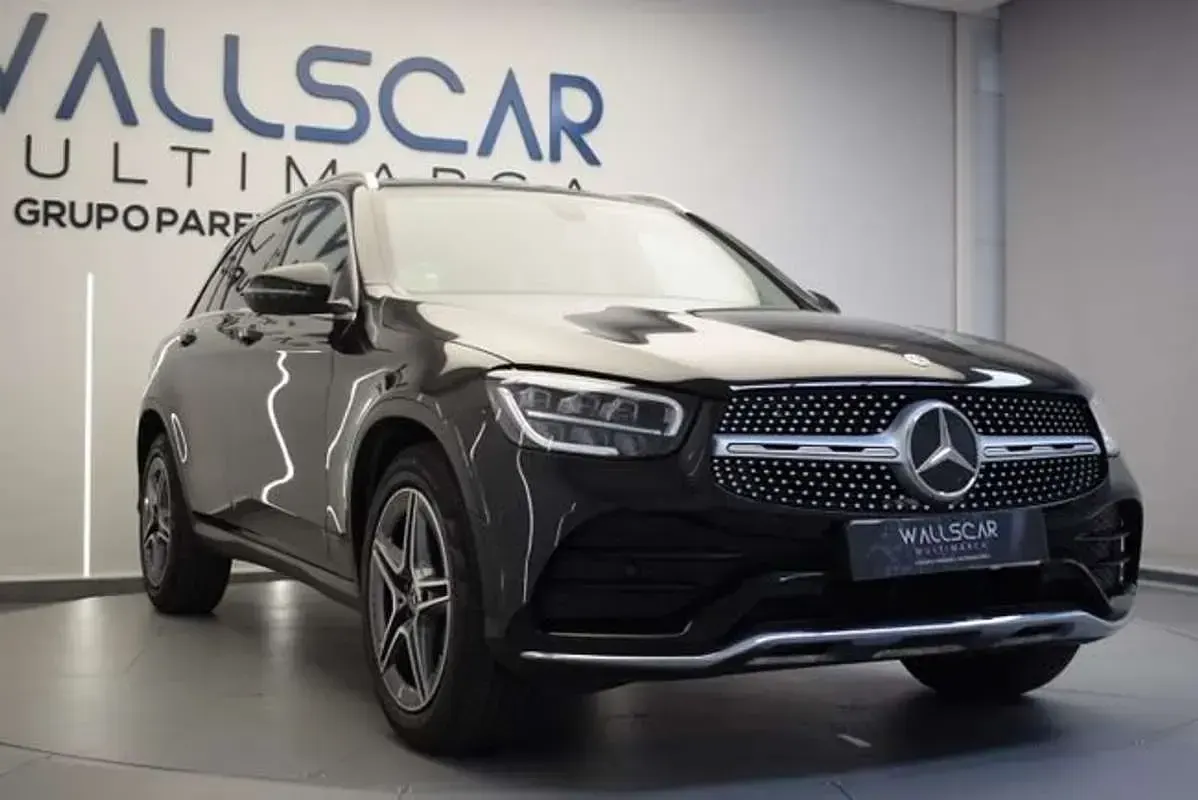 Usado Mercedes GLC220 170 CV (125 kW) 2022 Plateado SUV