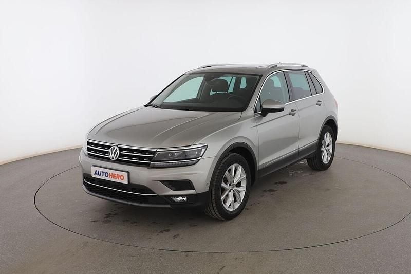 Gris Usado 2018 VW Tiguan Sportline SUV | 26.399 € (Precio justo) - Imagen 1/3