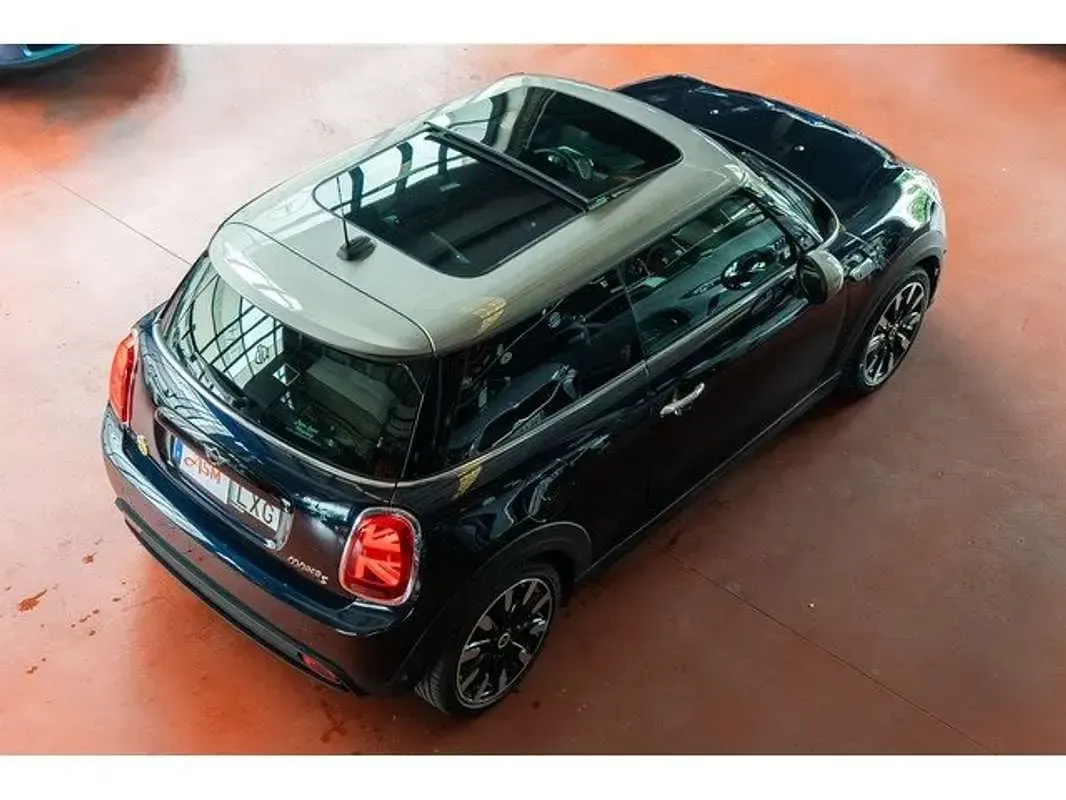 Usado Mini Cooper SE 135 kW (184 CV) 2022 Negro Utilitario