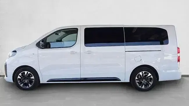 Usado Opel Zafira Life 180 CV (132 kW) 2025 Blanco Monovolumen