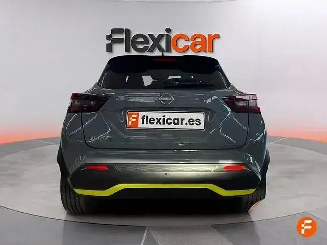 Usado Nissan Kiiro 114 CV (83 kW) 2022 Gris