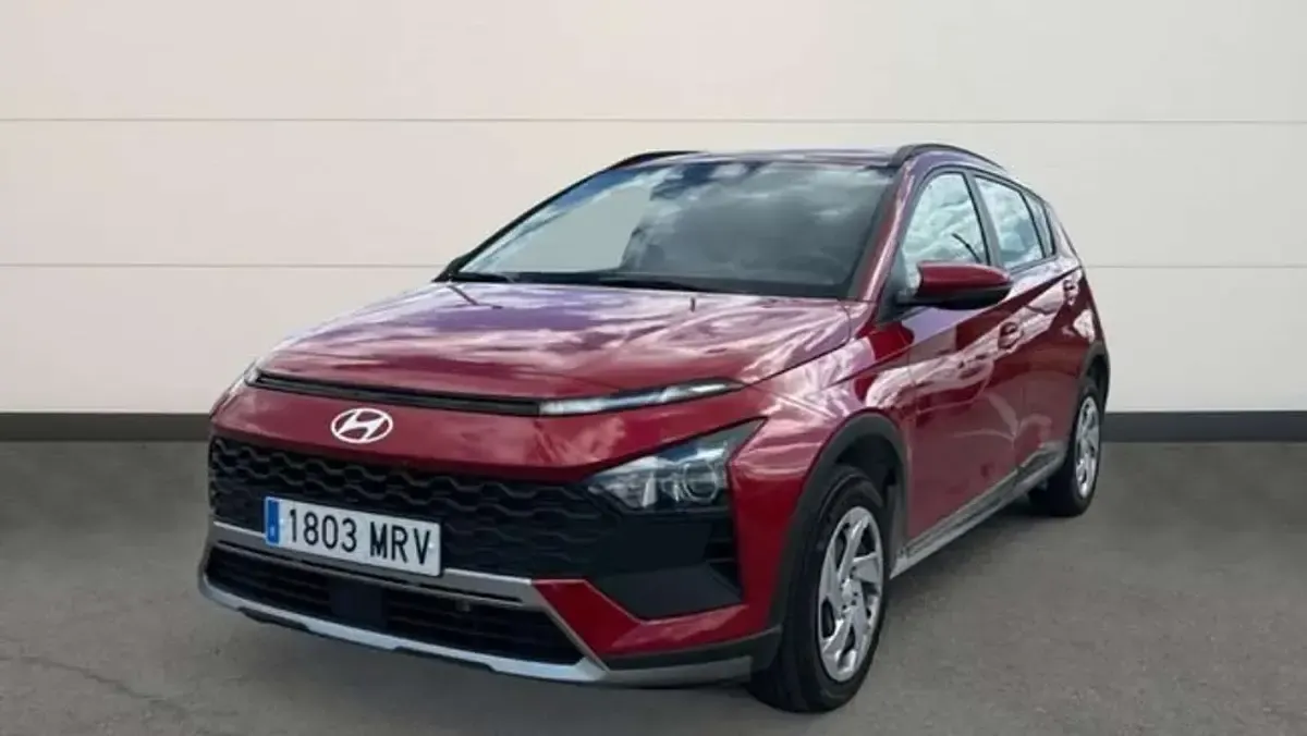 Usado Hyundai Bayon 101 CV (74 kW) 2024 Rojo SUV