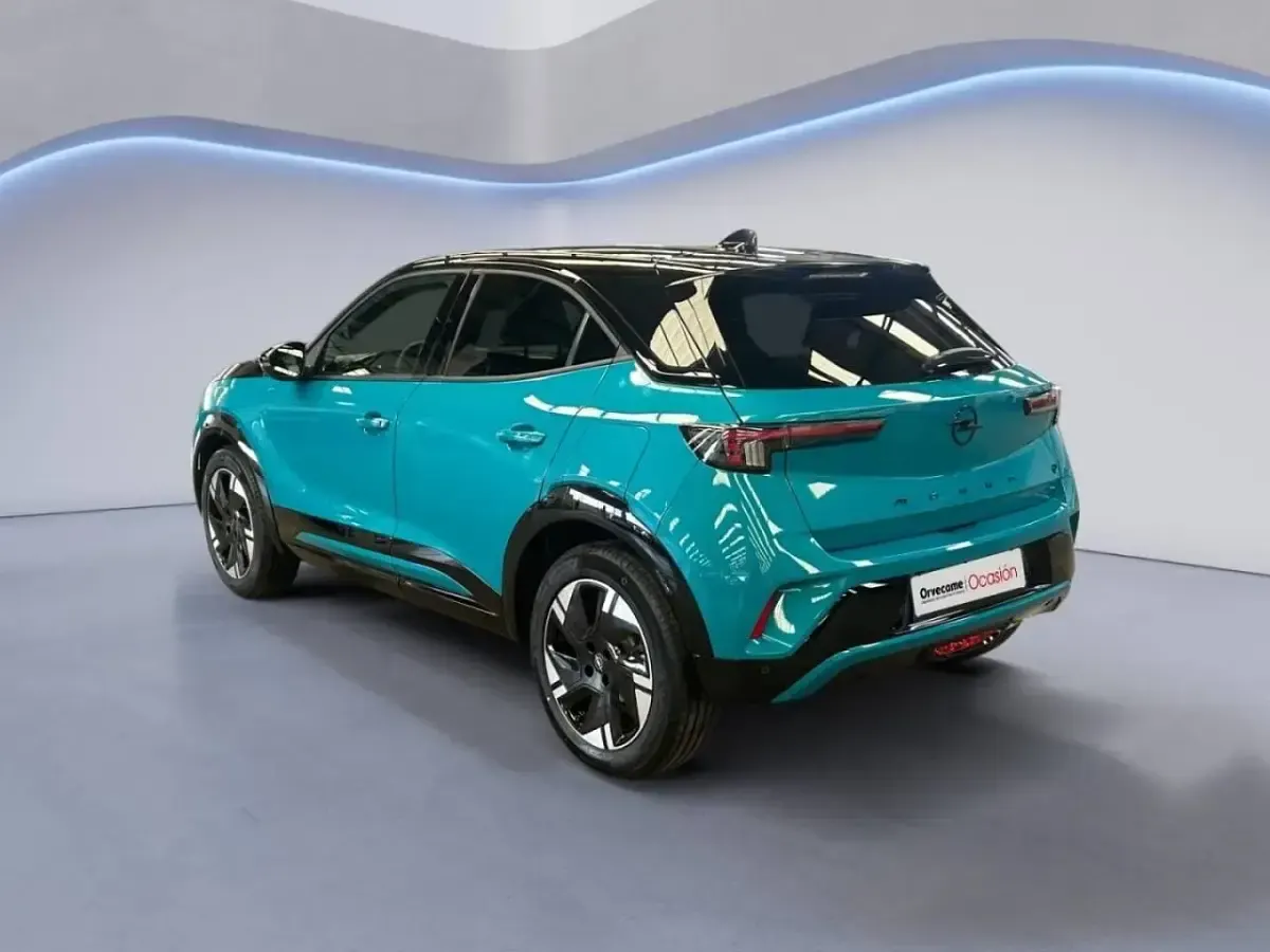 Usado Opel Mokka-e GSe 114 kW (156 CV) 2025 Azul SUV