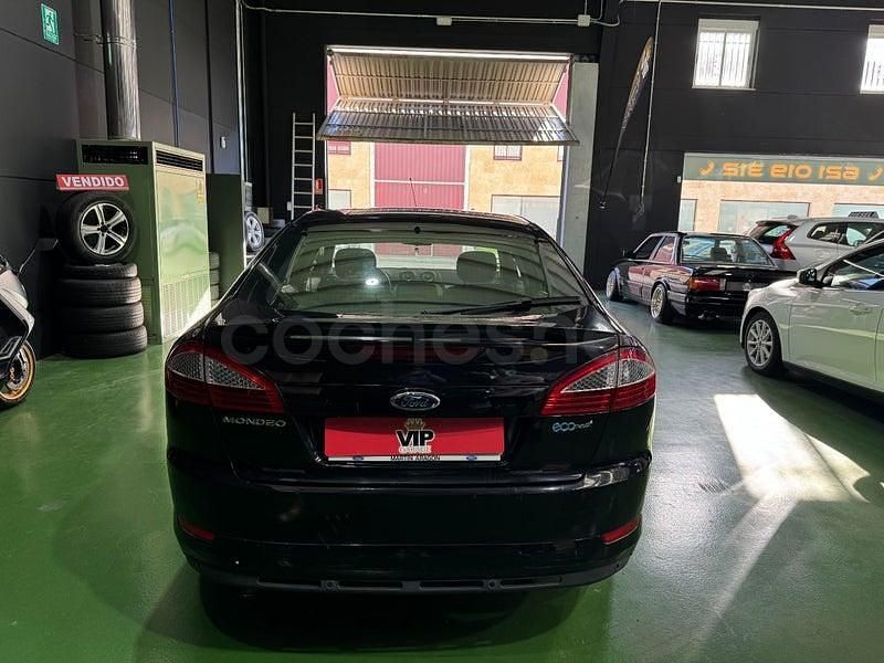 Usado Ford Mondeo 125 CV (91 kW) 2010 Negro Berlina