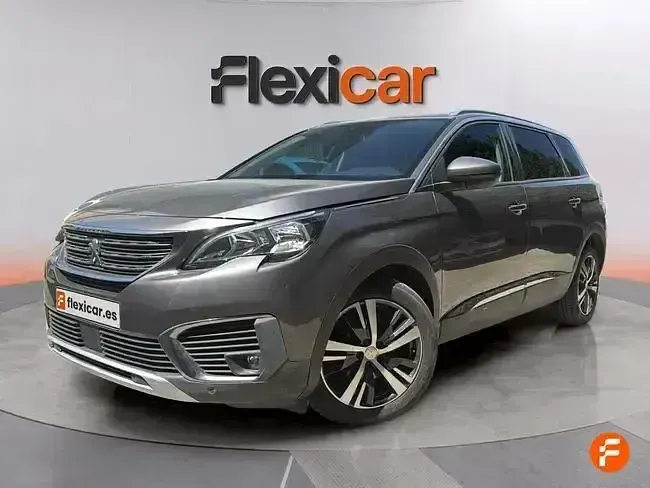 Usado Peugeot 5008 Allure 130 CV (95 kW) 2020 Gris SUV