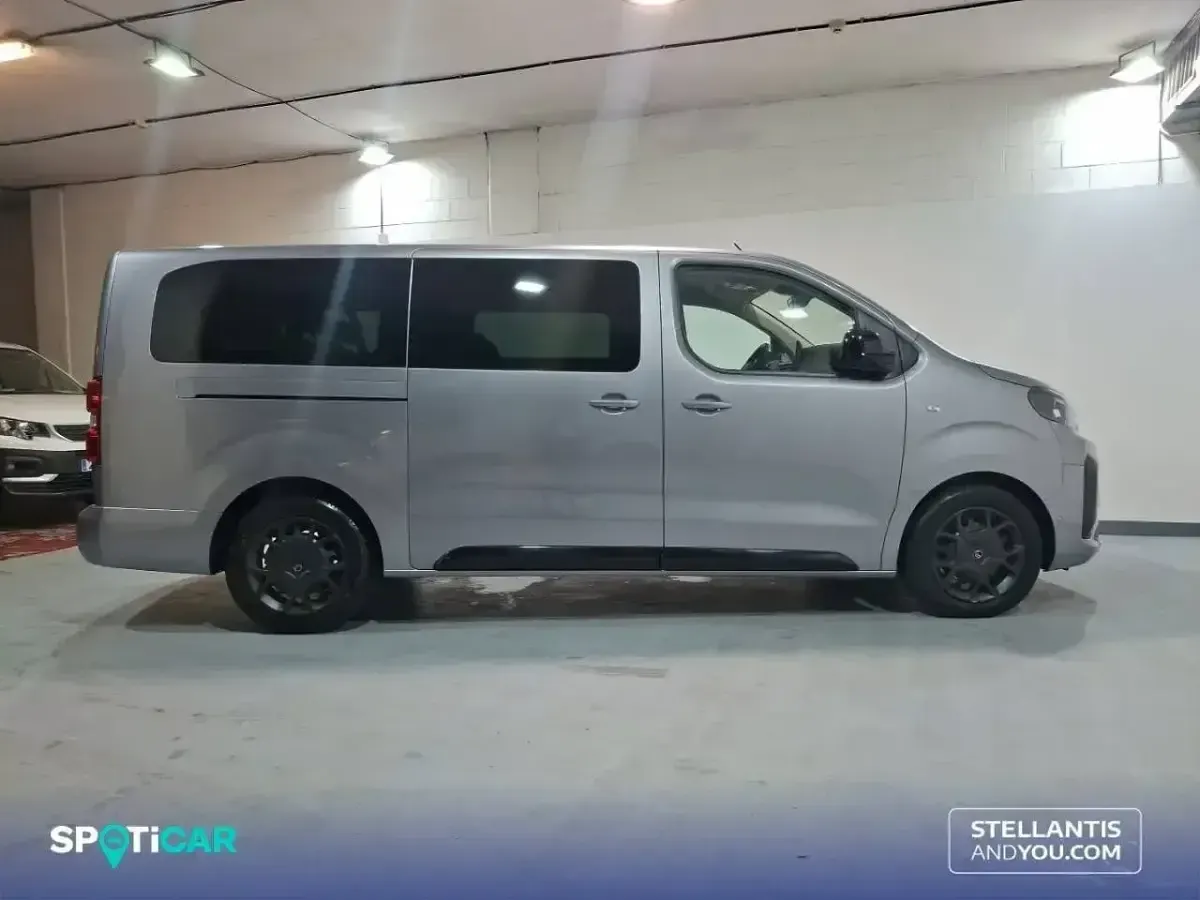 Käytetty Citroën Spacetourer 180 HP (132 kW) 2025 Harmaa Tila-auto