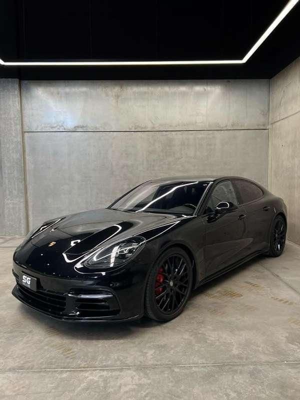 Usado Porsche Panamera 4S 421 CV (309 kW) 2018 Negro Berlina