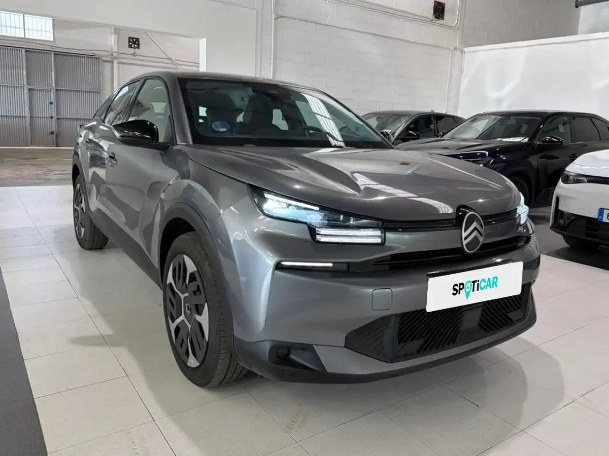 Usado Citroën C4 136 CV (100 kW) 2025 Gris SUV