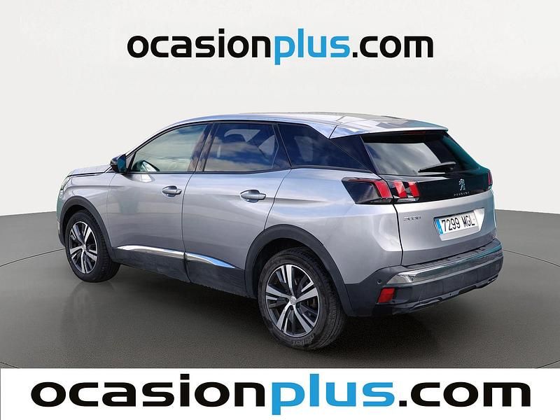 Usado Peugeot 3008 Allure 131 CV (96 kW) 2023 Gris SUV