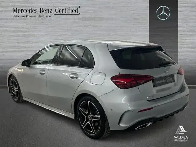 Usado Mercedes A180 136 CV (100 kW) 2026 Plata hightech