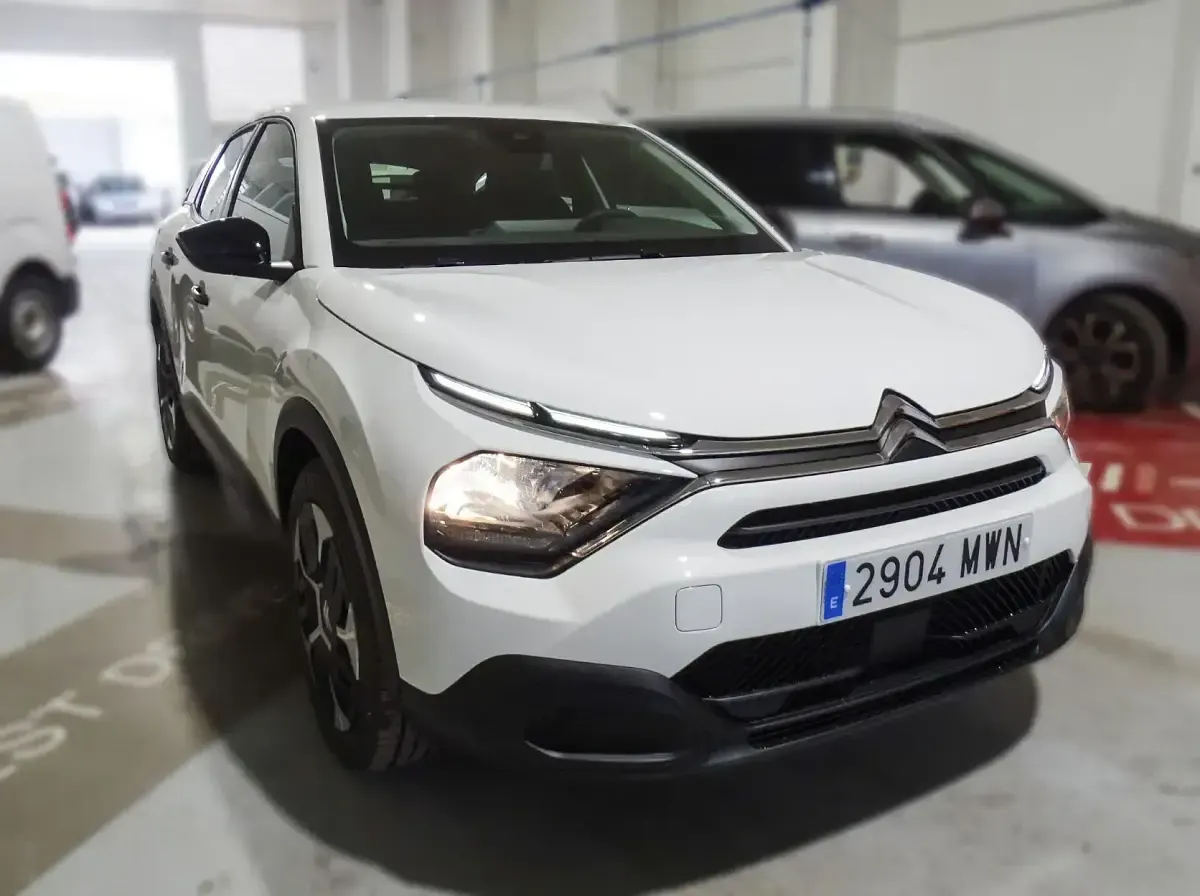 Usado Citroën C4 100 CV (73 kW) 2024 Blanco SUV