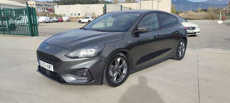 Negro Usado 2019 Ford Focus ST-Line Utilitario | 13.490 € (Caro) - Imagen 1/4