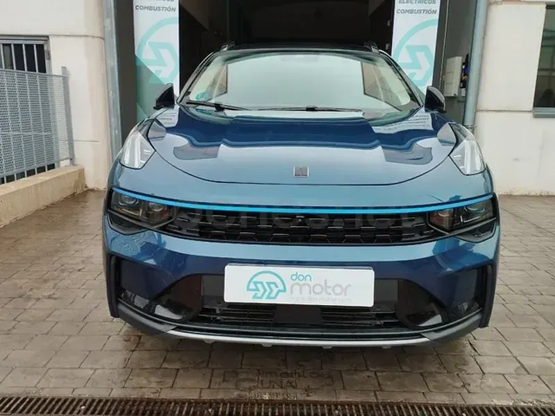 Usado Lynk & Co 01 261 CV (191 kW) 2023 Negro SUV