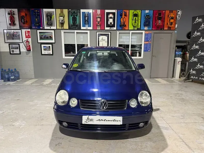 Usado VW Polo Match 75 CV (55 kW) 2003 Azul Berlina