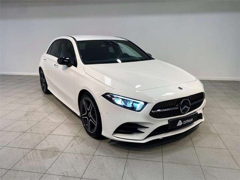 Usado 2022 Mercedes A180 Berlina | 25.900 € (Precio justo) - Imagen 1/4
