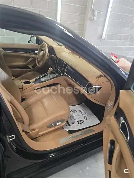 Usado Porsche Panamera 250 CV (183 kW) 2012 Negro Utilitario