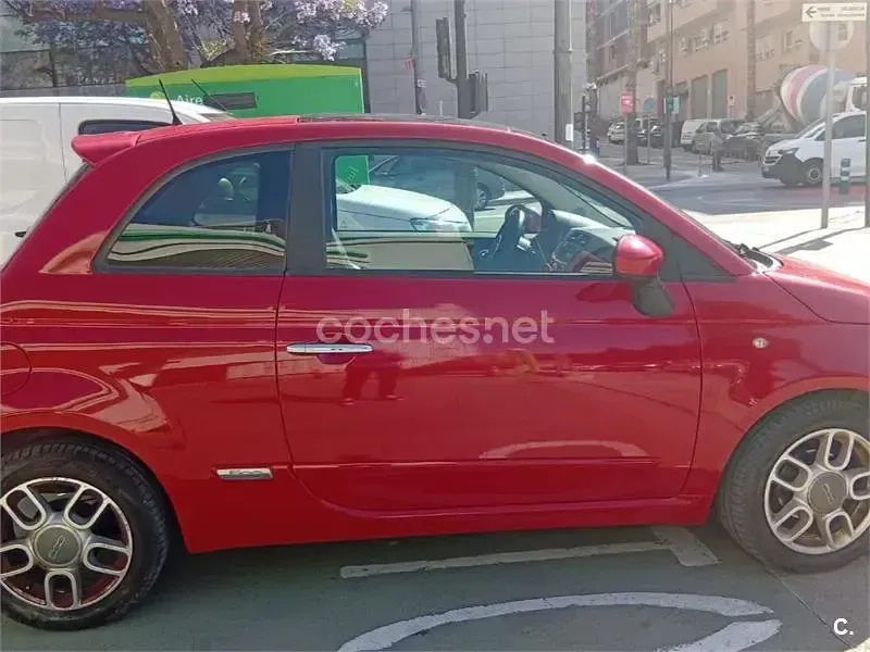Usado Fiat 500 Sport 75 CV (55 kW) 2009 Rojo Descapotable