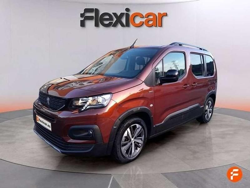 Usado Peugeot Rifter GT-line 131 CV (96 kW) 2020 Marrón Monovolumen