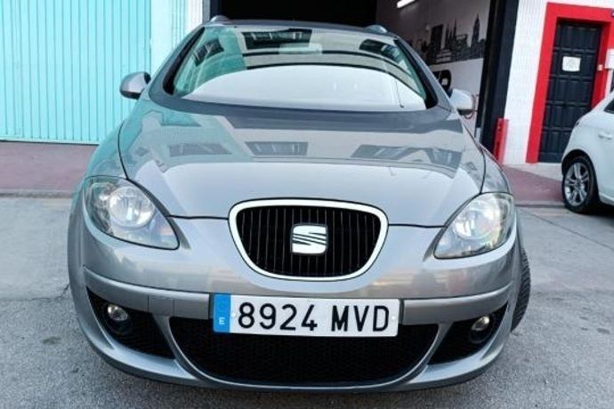 Gris / plata Usado 2008 Seat Altea XL Stylance Monovolumen | 5300 € (Precio justo) - Imagen 1/4