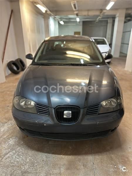 Usado Seat Ibiza Sport 100 CV (73 kW) 2005 Negro Utilitario