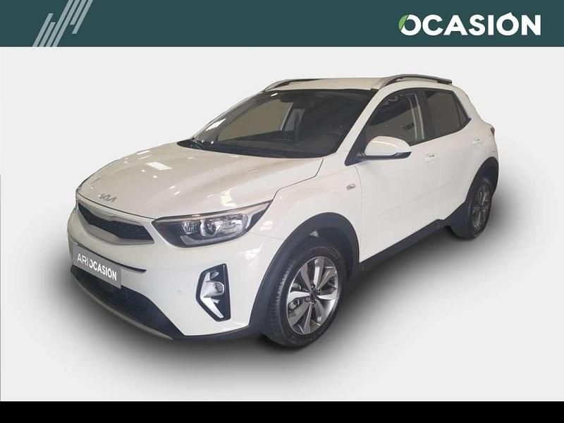 Blanco Nuevo 2025 Kia Stonic SUV | 18.489 € (Precio justo) - Imagen 1/4