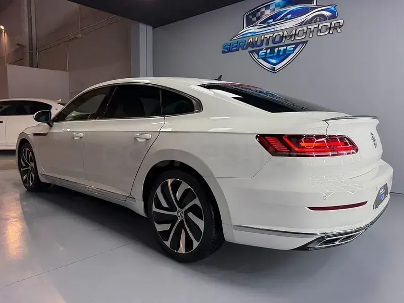 Usado VW Arteon R-line 150 CV (110 kW) 2020 Blanco Berlina