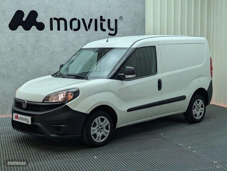 Usado Fiat Doblò 95 CV (69 kW) 2021 Blanco Monovolumen