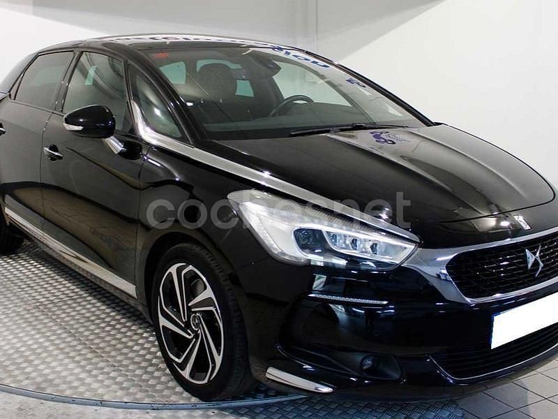 Negro Usado 2015 DS Automobiles DS5 Utilitario | 11.990 € (Precio justo) - Imagen 1/4