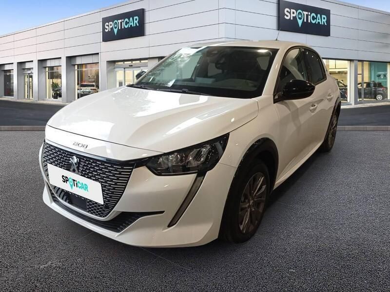 Blanco Nuevo 2024 Peugeot e-208 Allure Utilitario | 29.990 € - Imagen 1/3