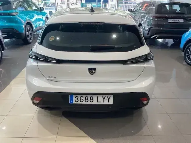 Usado Peugeot 308 Active 110 CV (80 kW) 2022 Otro Berlina