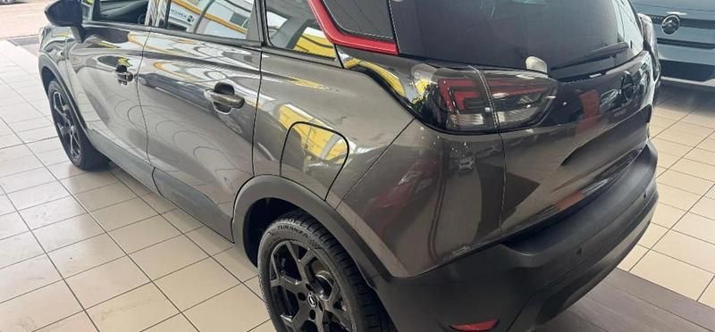 Usado Opel Crossland X 110 CV (80 kW) 2023 Gris spirit cmetaliz.e SUV
