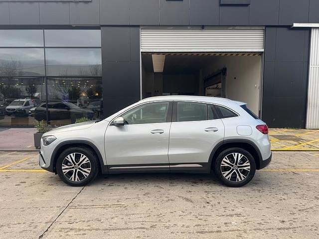 Nuevo Mercedes GLA200 163 CV (119 kW) 2025 Gris SUV