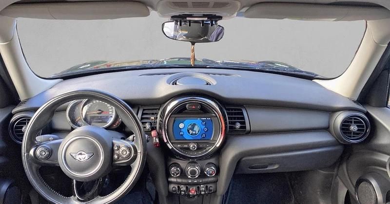 Usado Mini ONE 102 CV (75 kW) 2018 Utilitario