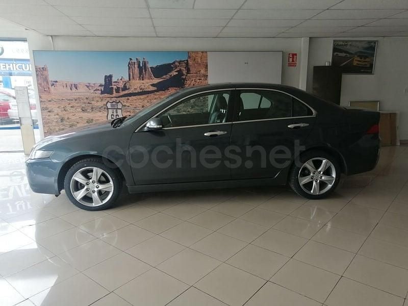 Usado Honda Accord Executive 190 CV (139 kW) 2003 Azul Berlina