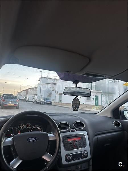 Usado Ford Focus Trend 115 CV (84 kW) 2007 Negro Berlina