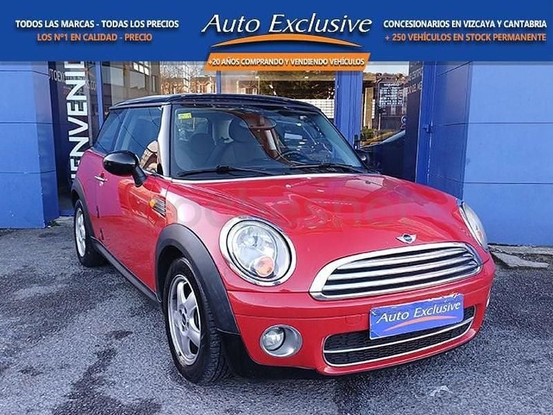 Usado Mini Cooper D 110 CV (80 kW) 2008 Rojo Utilitario