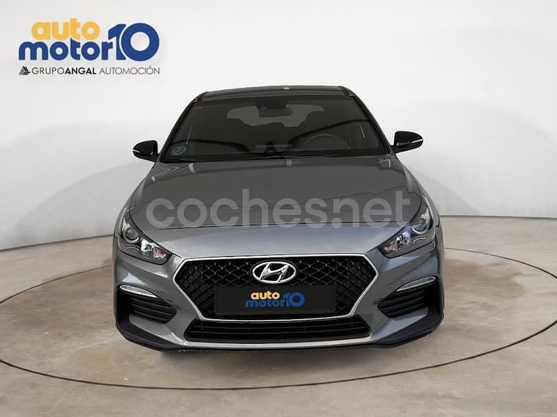 Usado Hyundai i30 N Line 120 CV (88 kW) 2019 Gris Berlina