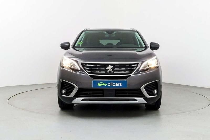 Usado Peugeot 5008 Allure 131 CV (96 kW) 2019 Gris SUV