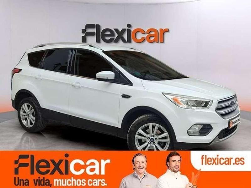 Usado Ford Kuga Business Edition 150 CV (110 kW) 2017 Blanco SUV