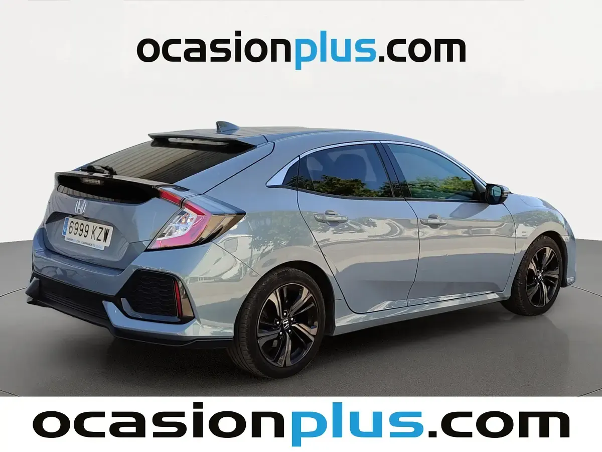 Usado Honda Civic Elegance 120 CV (88 kW) 2019 Gris Berlina