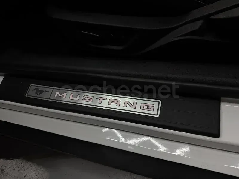 Usado Ford Mustang Convertible 291 CV (214 kW) 2020 Blanco Descapotable