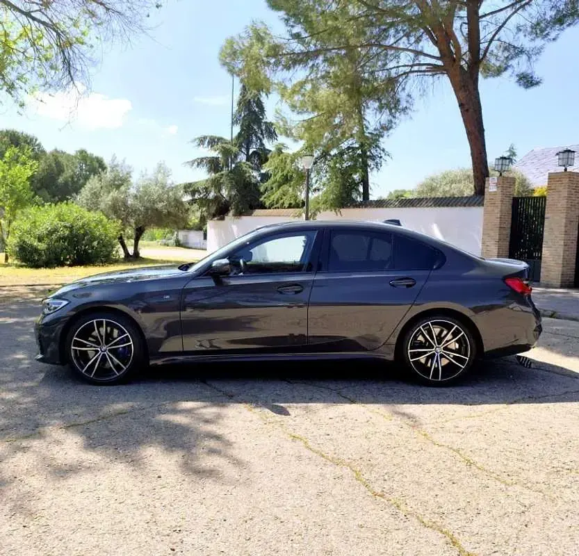 Usado BMW 320 M Sport 190 HP (139 kW) 2022 Cinzento Sedan