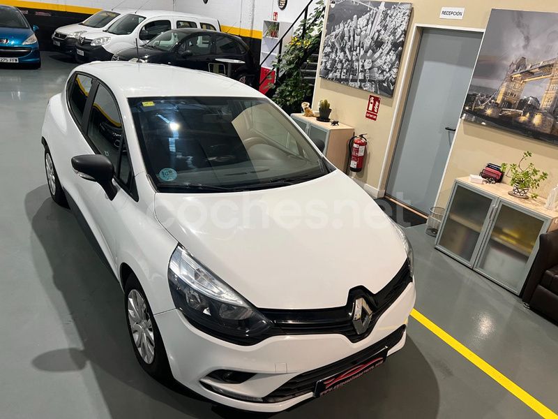 Usado Renault Clio IV Business 75 CV (55 kW) 2018 Blanco Berlina