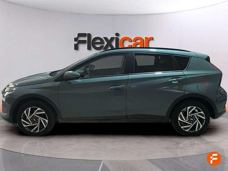 Usado Hyundai Bayon 80 CV (58 kW) 2024 Verde SUV